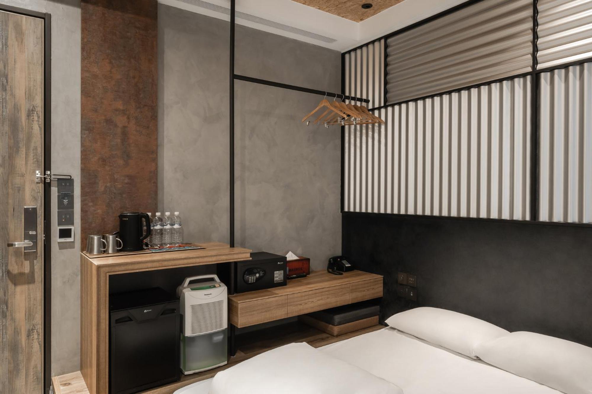 Oinn Hotel&Hostel Tainan Exterior foto