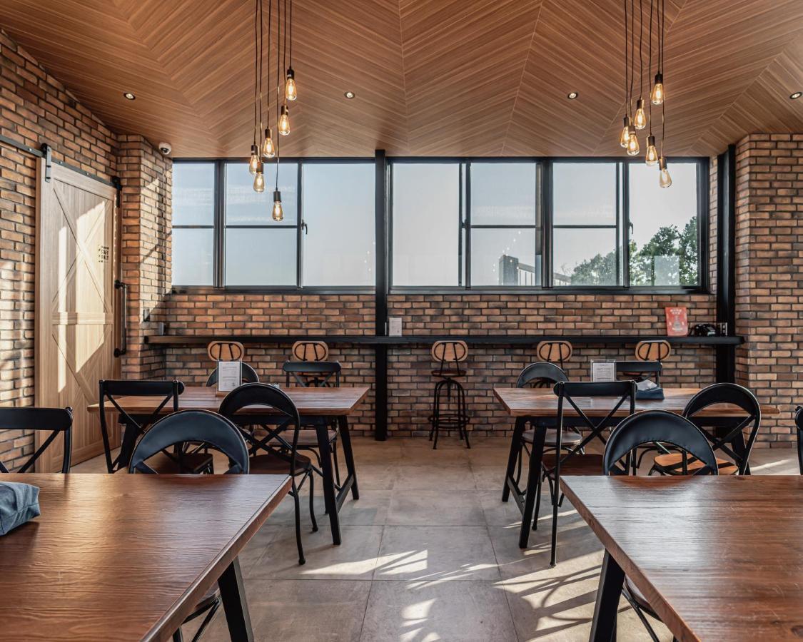 Oinn Hotel&Hostel Tainan Exterior foto